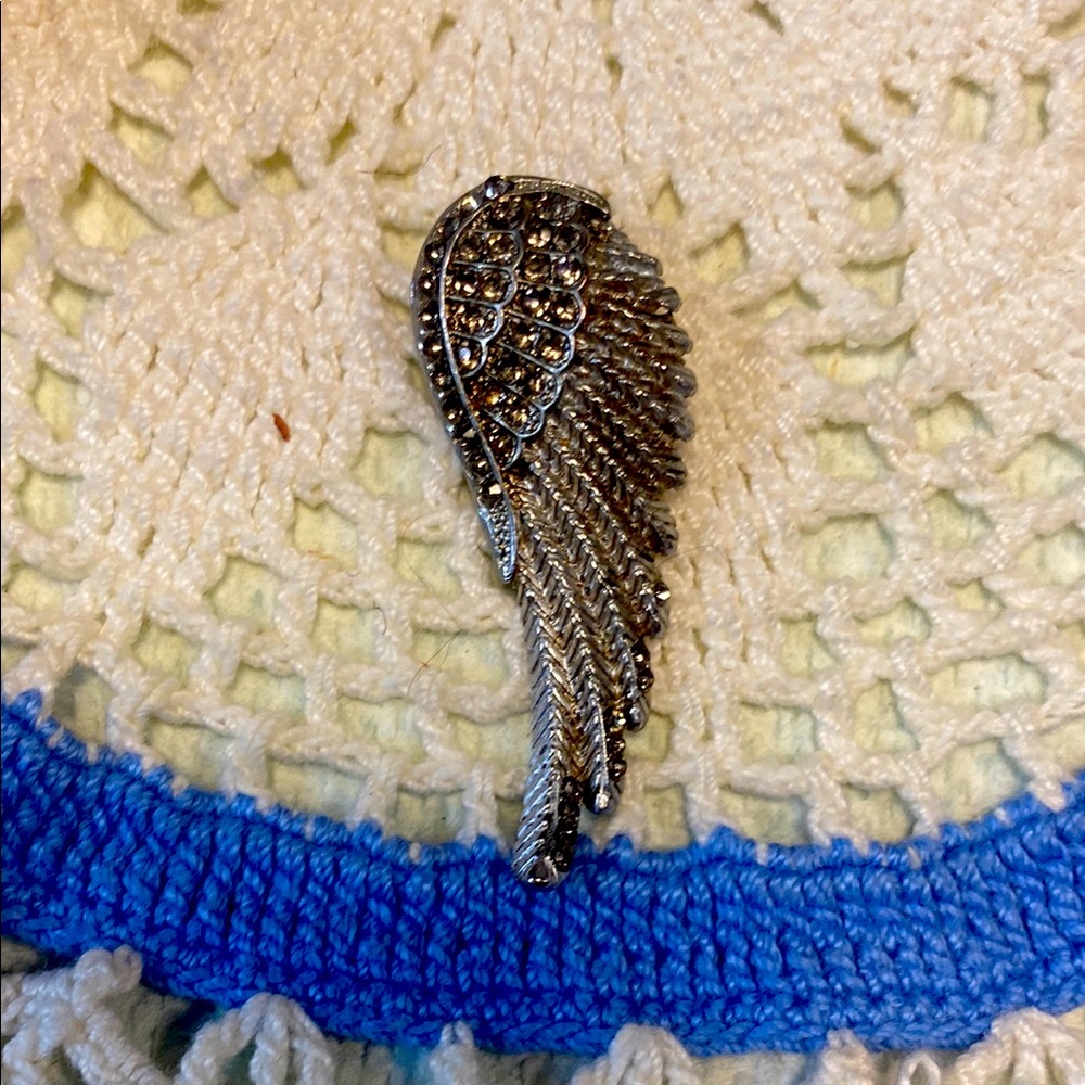 Silver Wing charm 2”